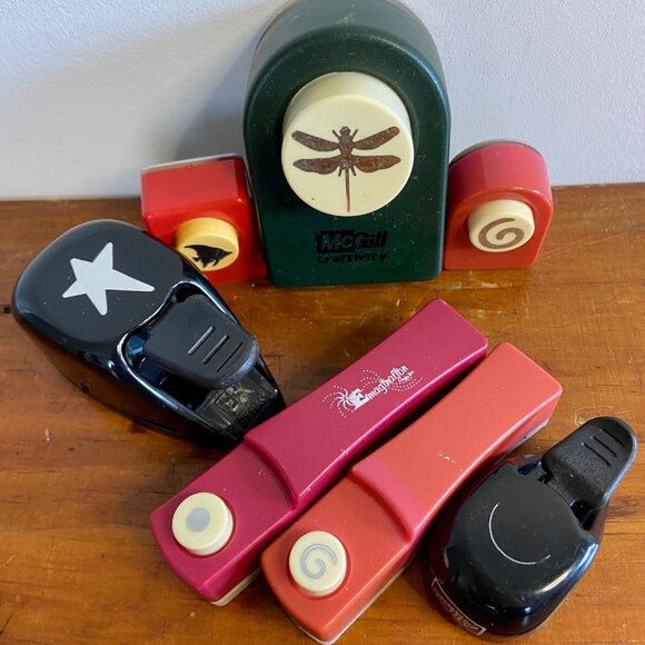 Lot Of 7 Paper Punches For Paper Crafts - Picture 1 of 4